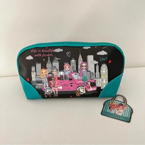 Nikky By Nicole Lee Large Oval Makeup Pouch Cosmetic Bag Nikky Loves Friends - Picture 2 of 7